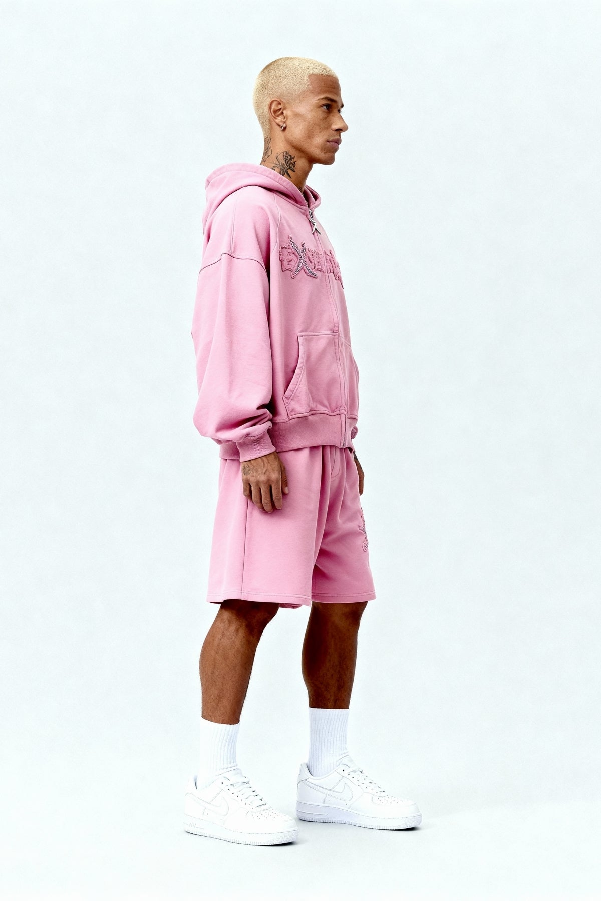 DISTRESSED SHORTS SAKURA PINK