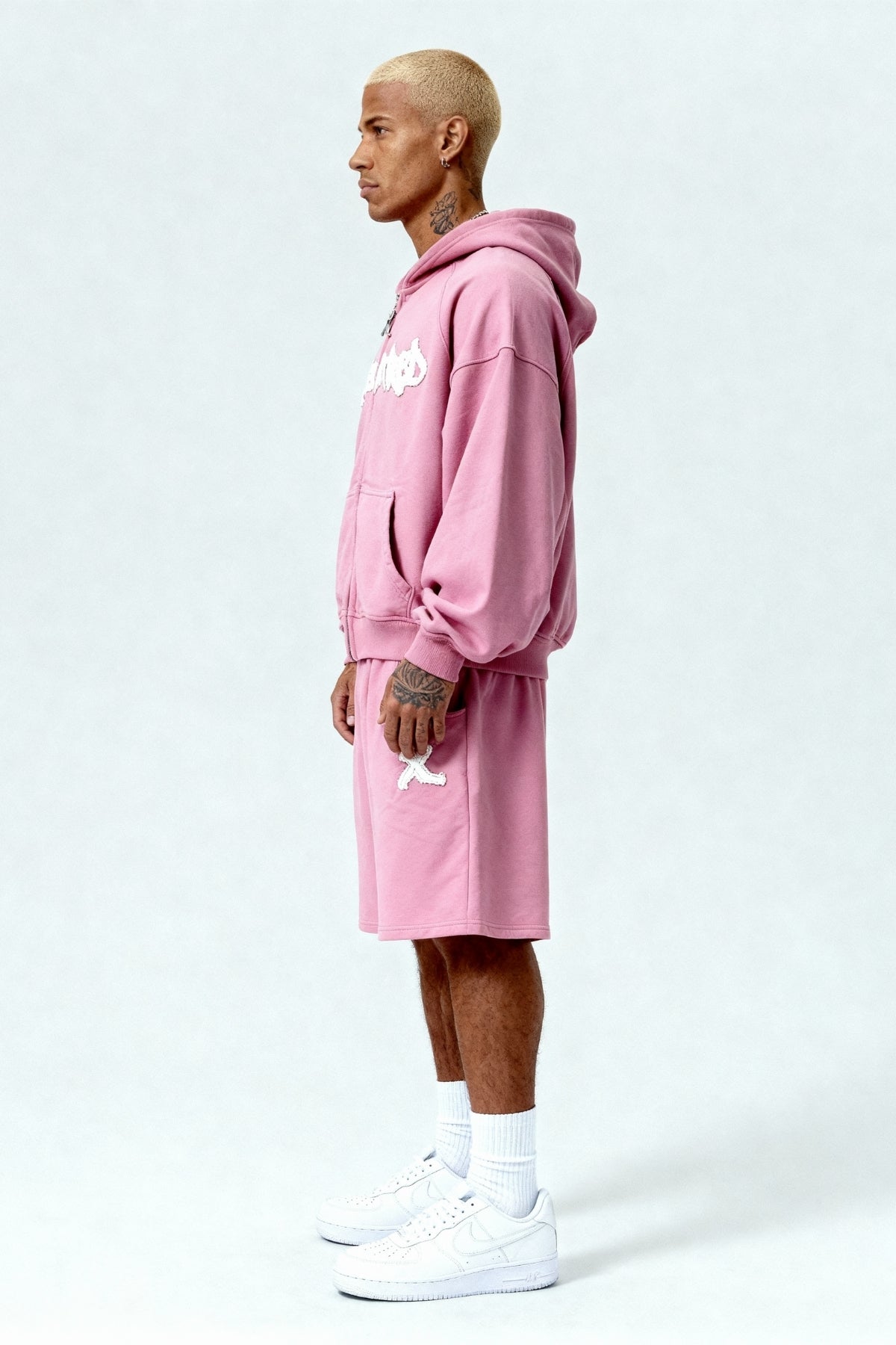 DISTRESSED SHORTS SAKURA PINK