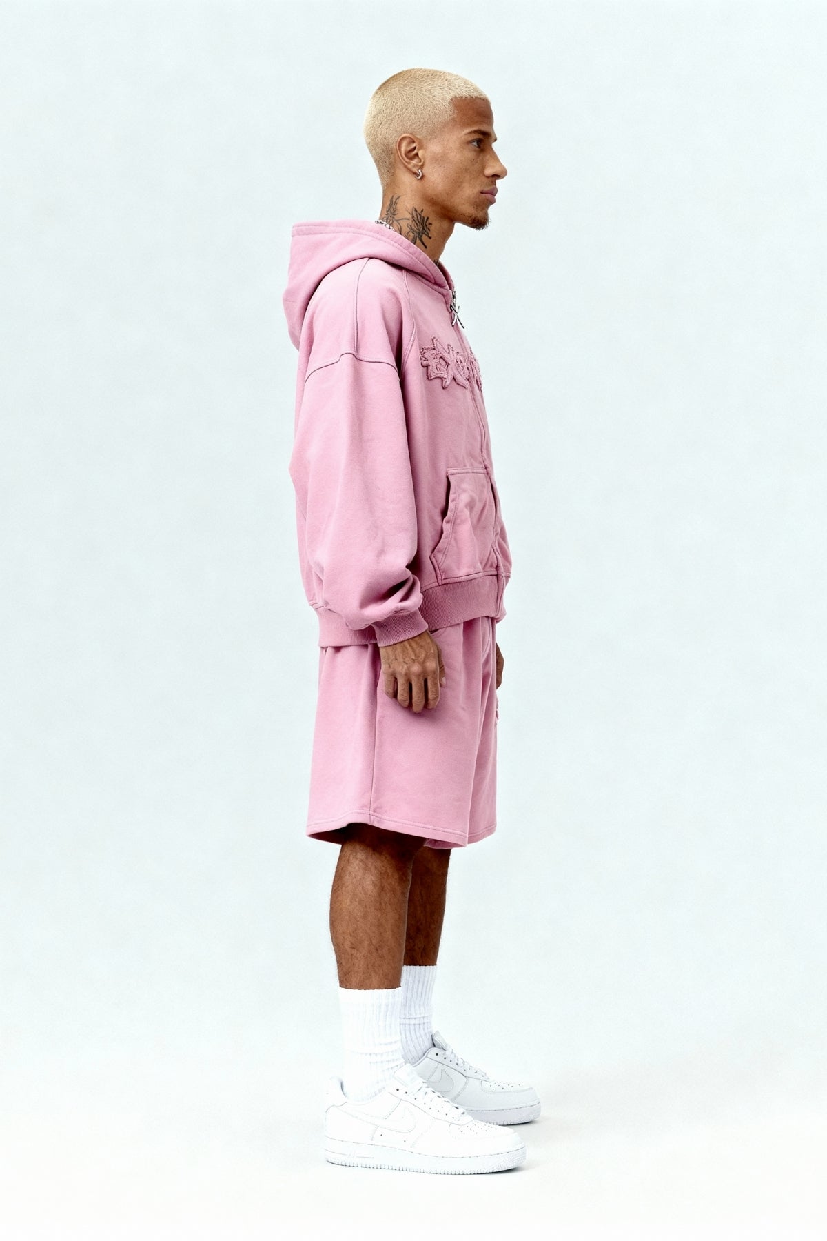 DISTRESSED SHORTS SAKURA PINK