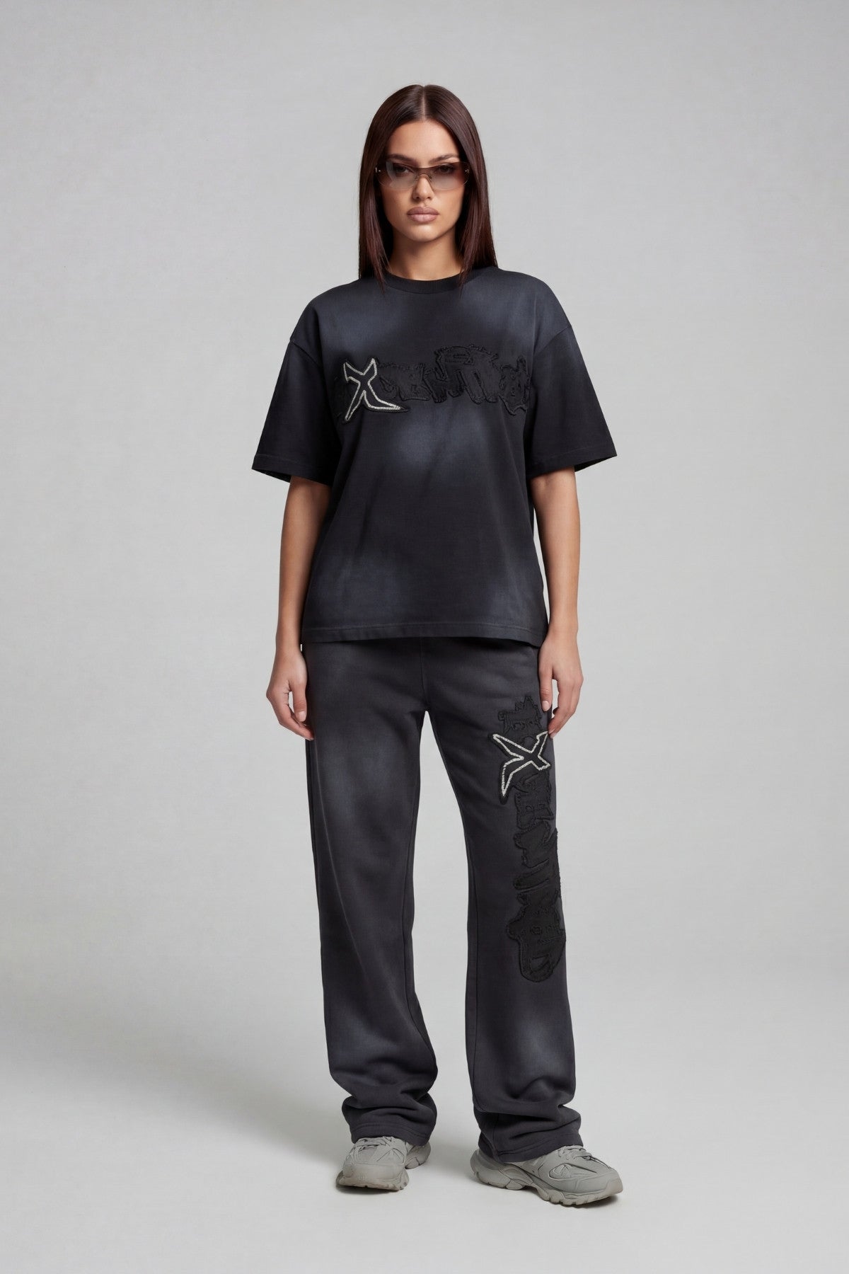 RHINESTONE T-SHIRT CARBON BLACK