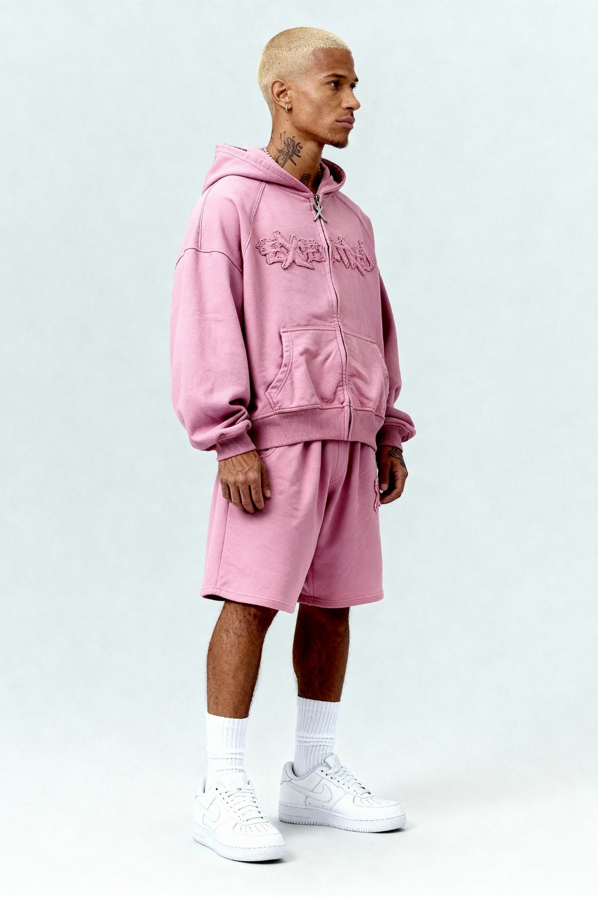 DISTRESSED SHORTS SAKURA PINK