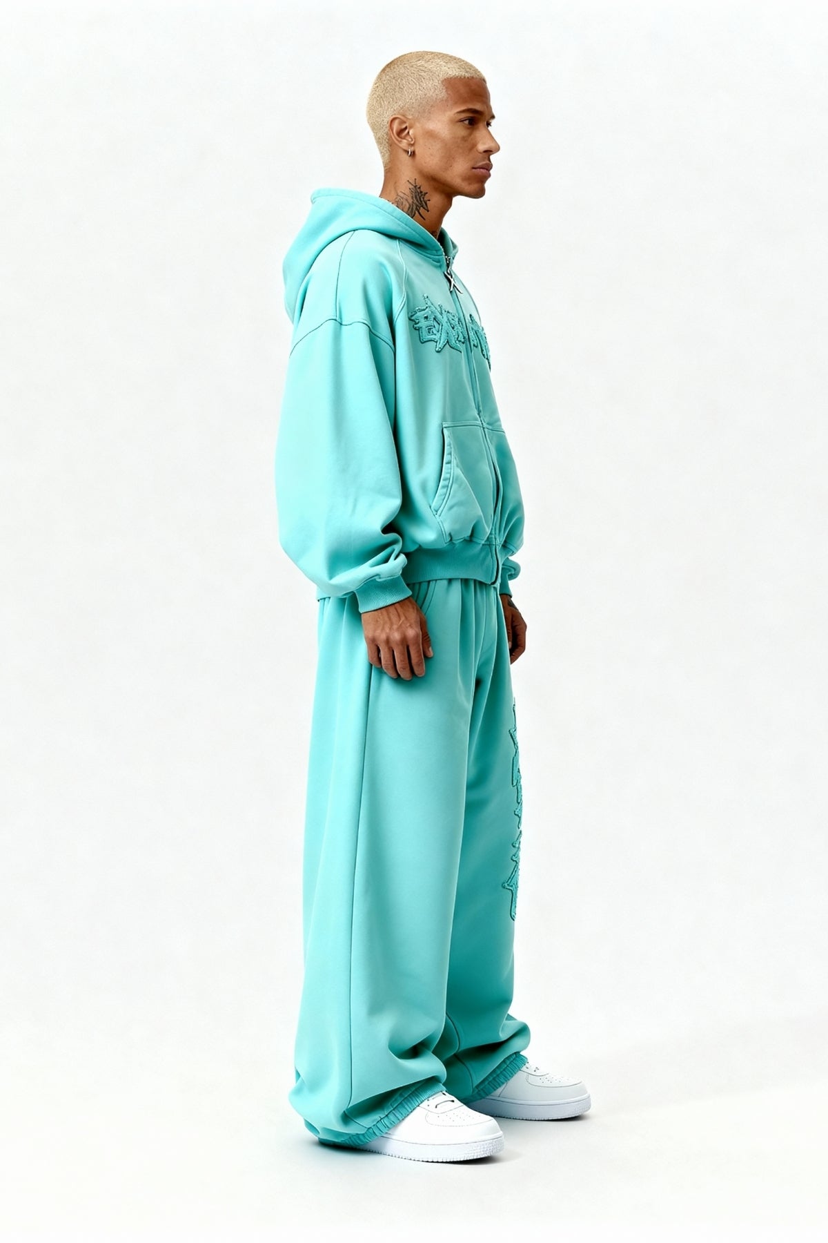 DISTRESSED ZIP HOODIE CRYSTAL TIFFANY