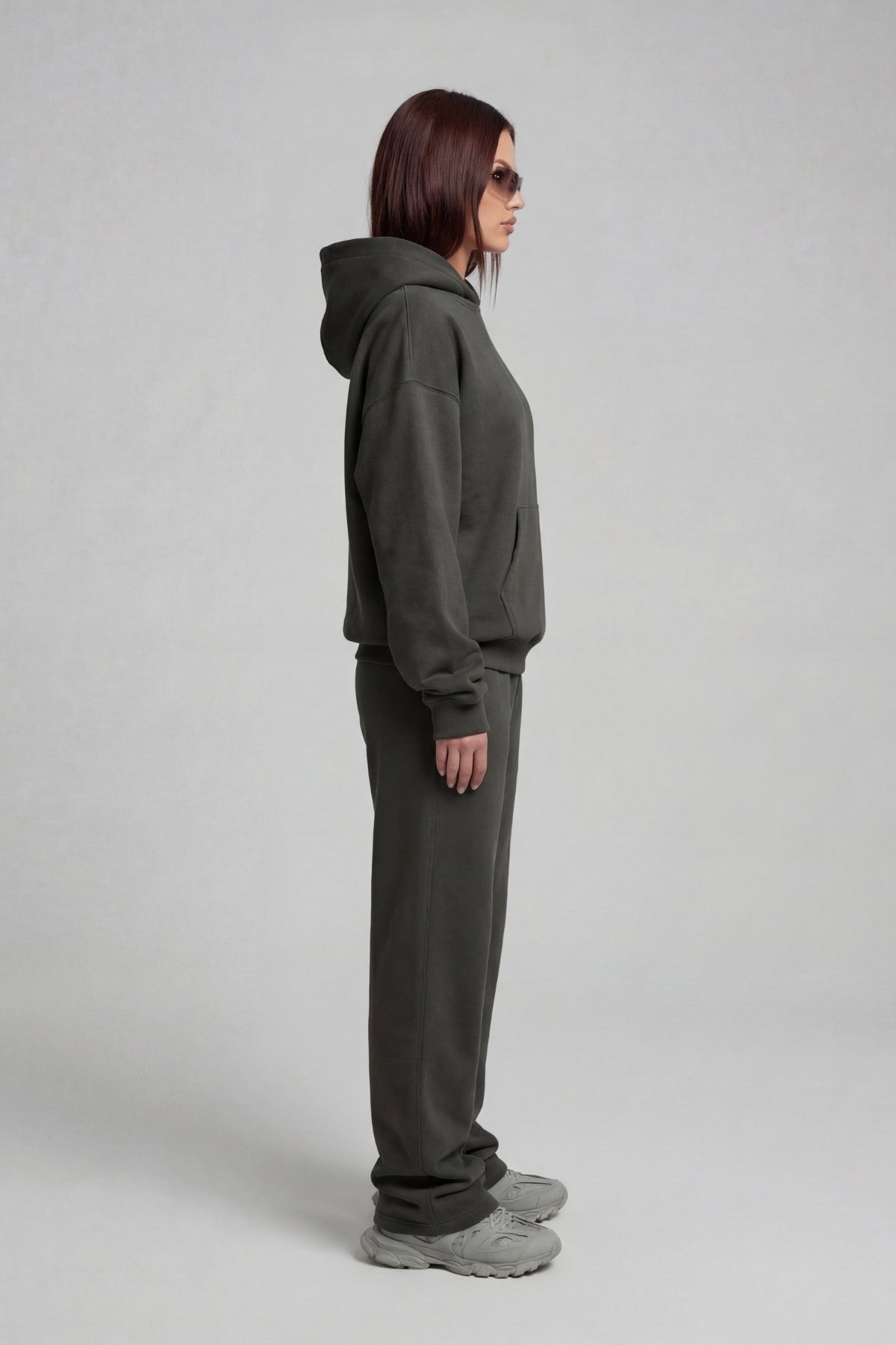 DISTRESSED BASIC HOODIE