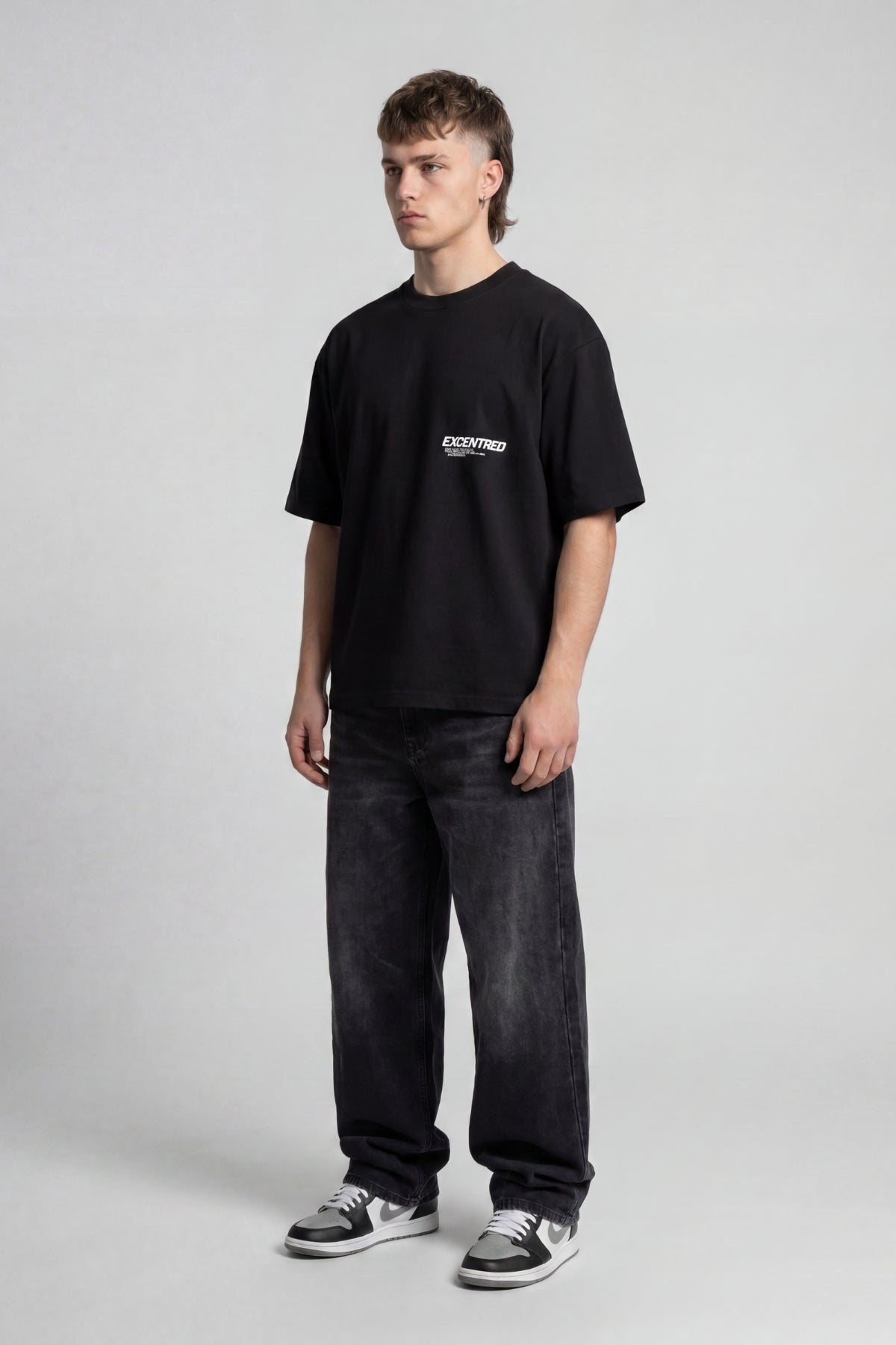 UNIFORM T-SHIRT BLACK