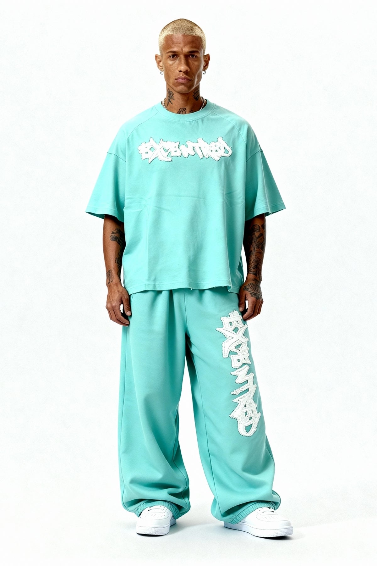 DISTRESSED T-SHIRT SET CRYSTAL TIFFANY