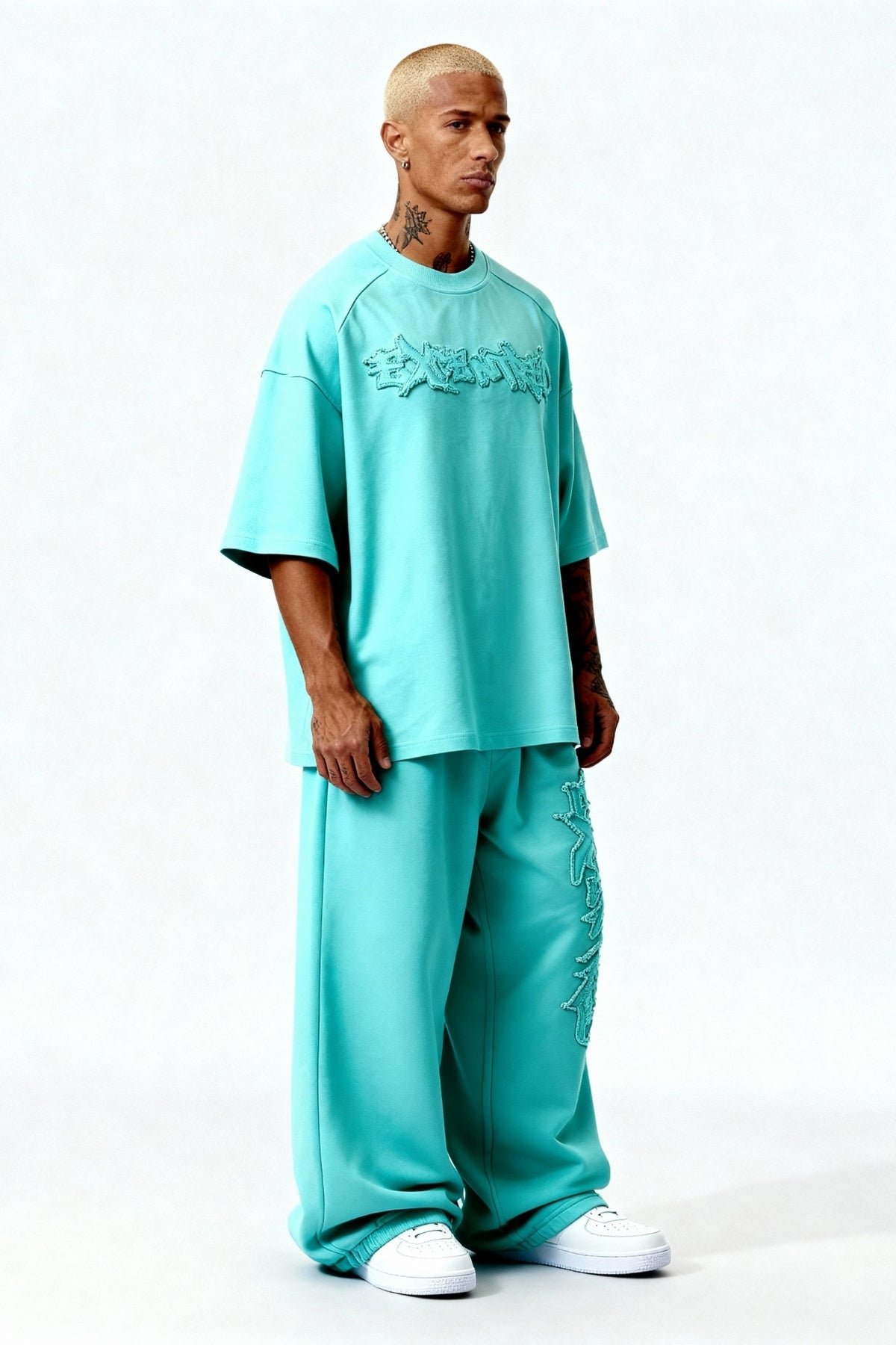 DISTRESSED T-SHIRT SET CRYSTAL TIFFANY