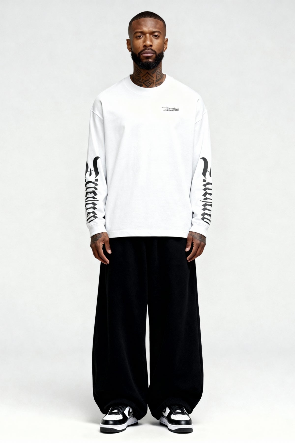 OLD ENGLISH LONGSLEEVE WHITE