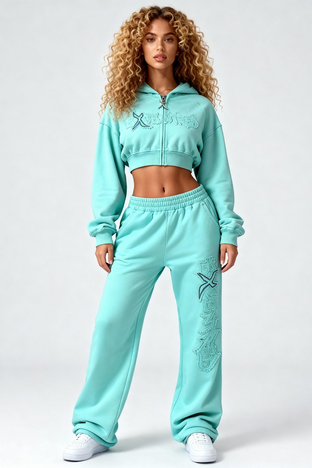 DISTRESSED WOMEN SET CRYSTAL TIFFANY