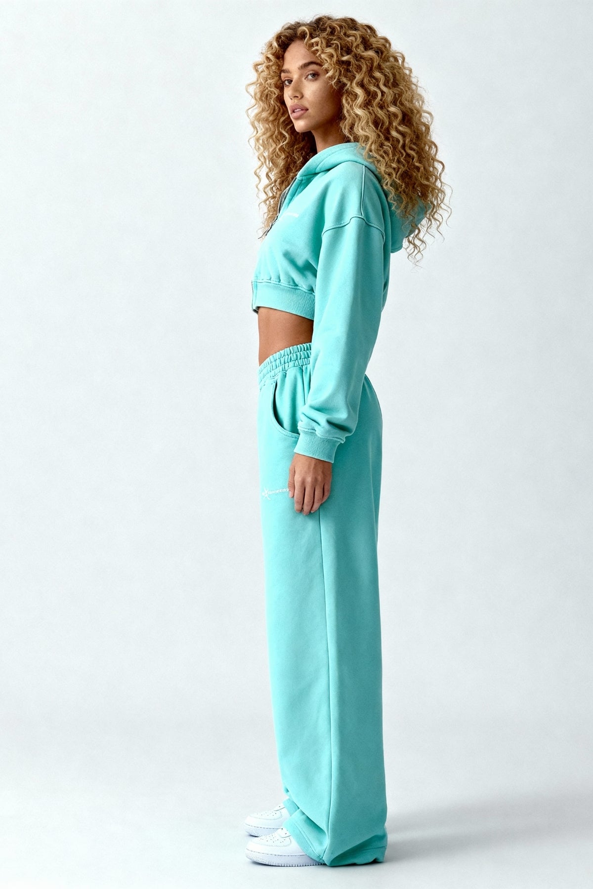 CROPPED ZIP HOODIE CRYSTAL TIFFANY