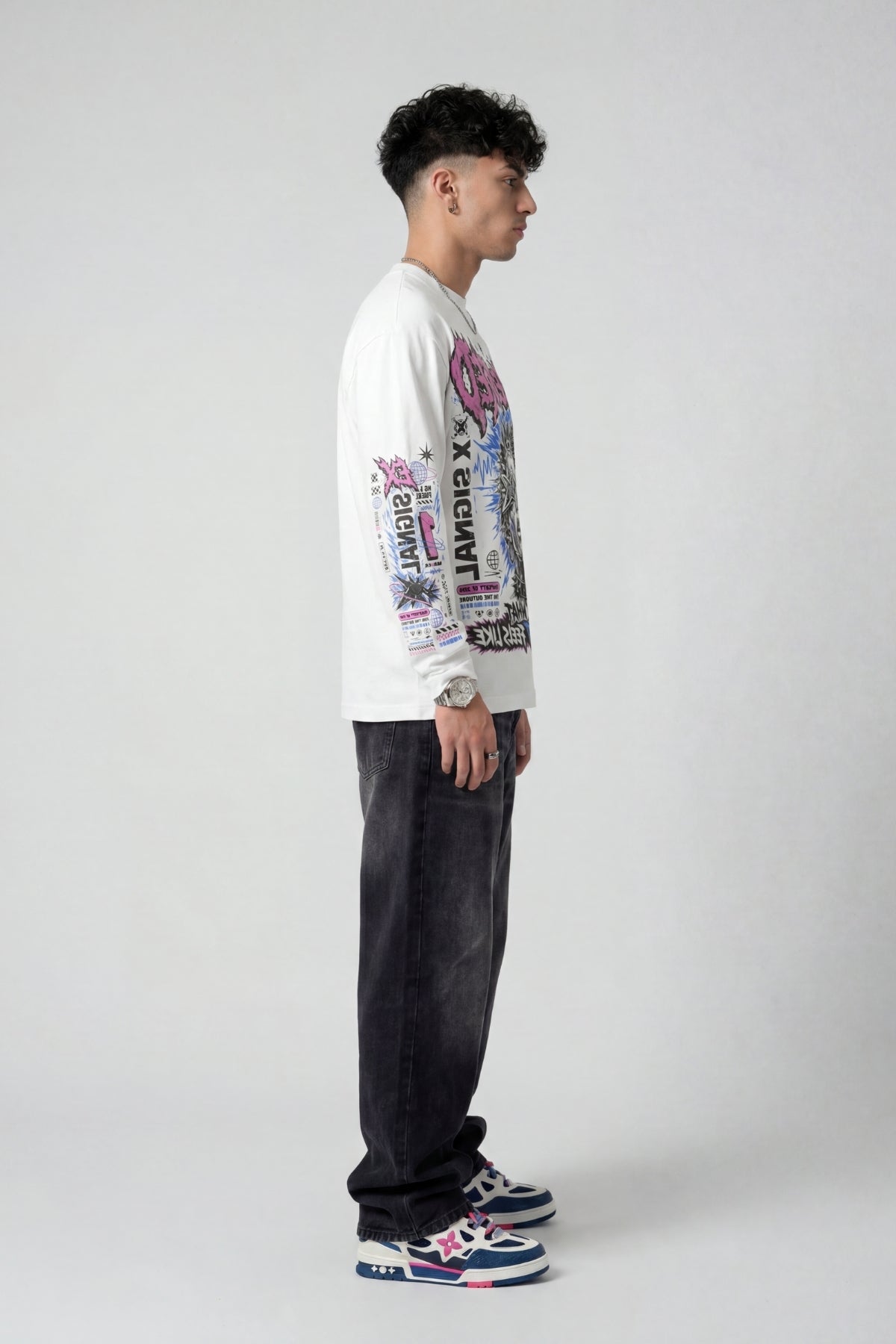 DIFFERENT LONGSLEEVE