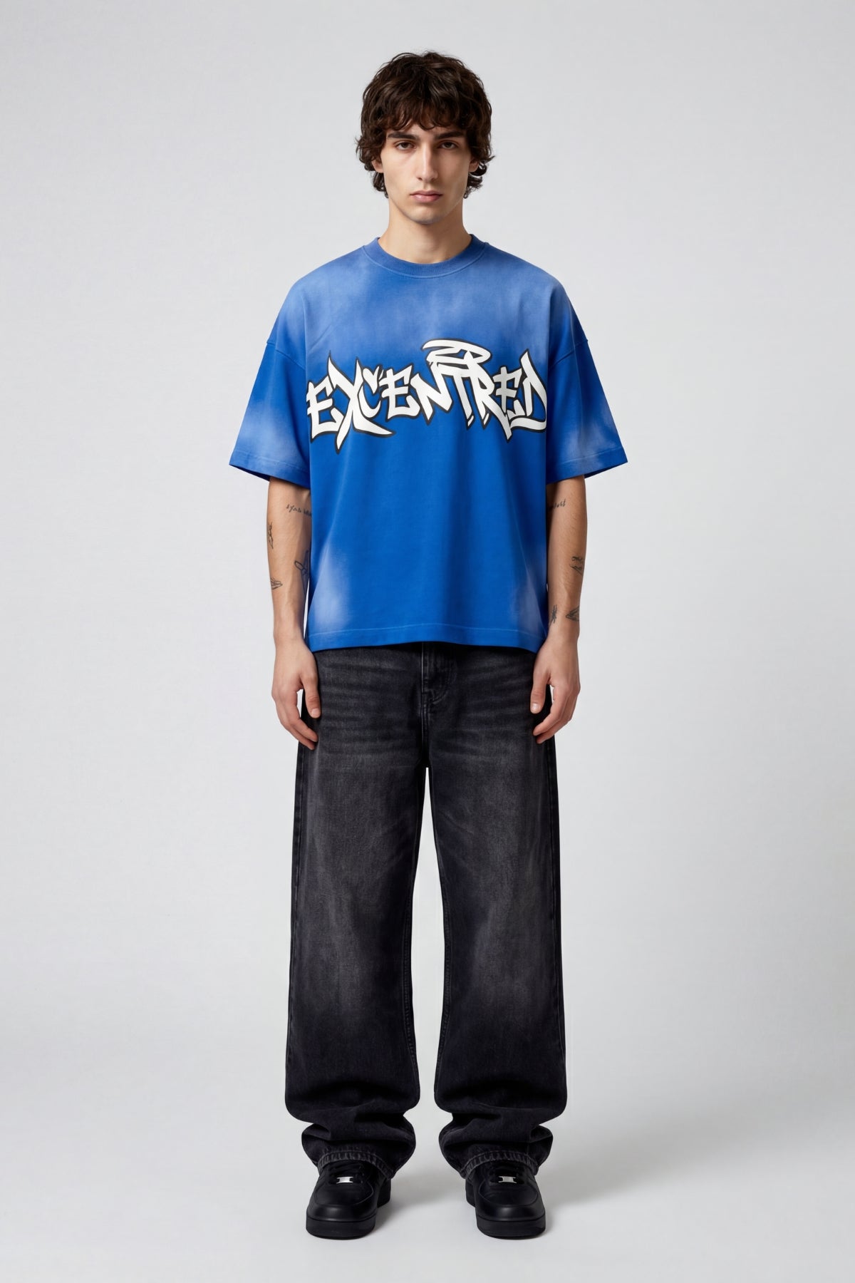 BLUE GRAFFITI TEE