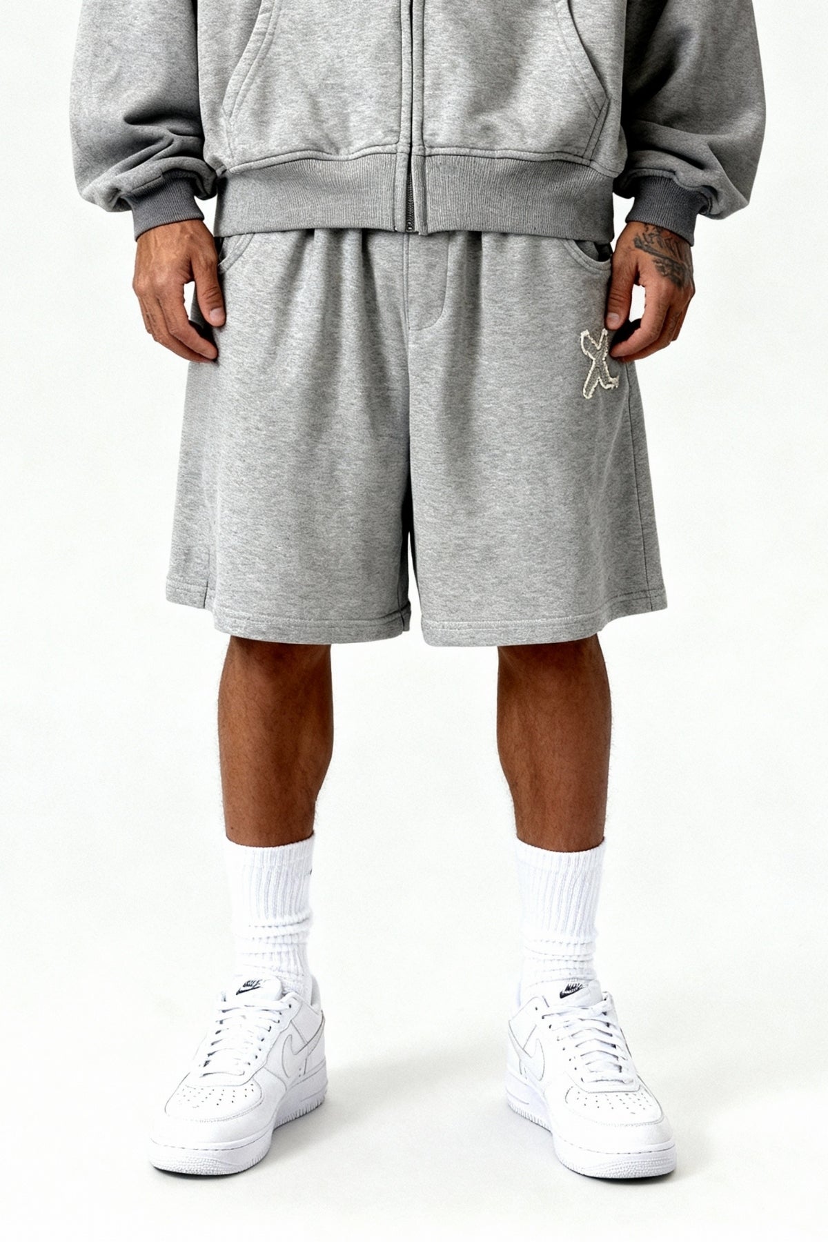 DISTRESSED SHORTS SMOKE GREY
