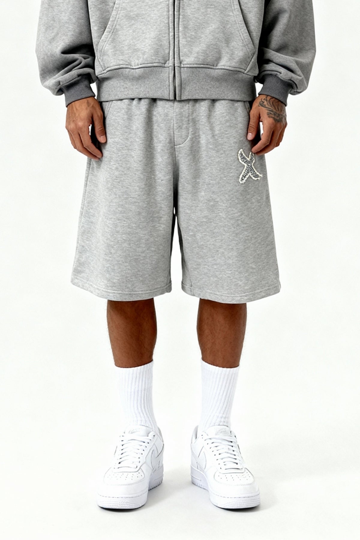 DISTRESSED SHORTS SMOKE GREY