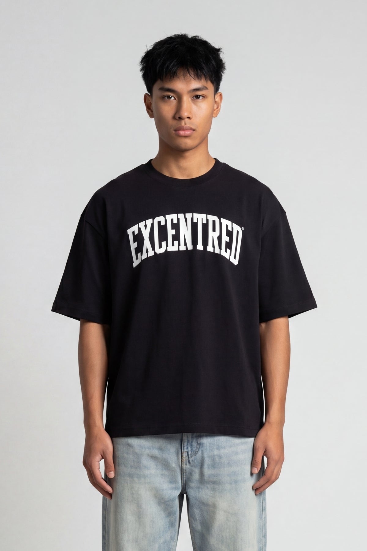 BLACK COLLEGE T-SHIRT