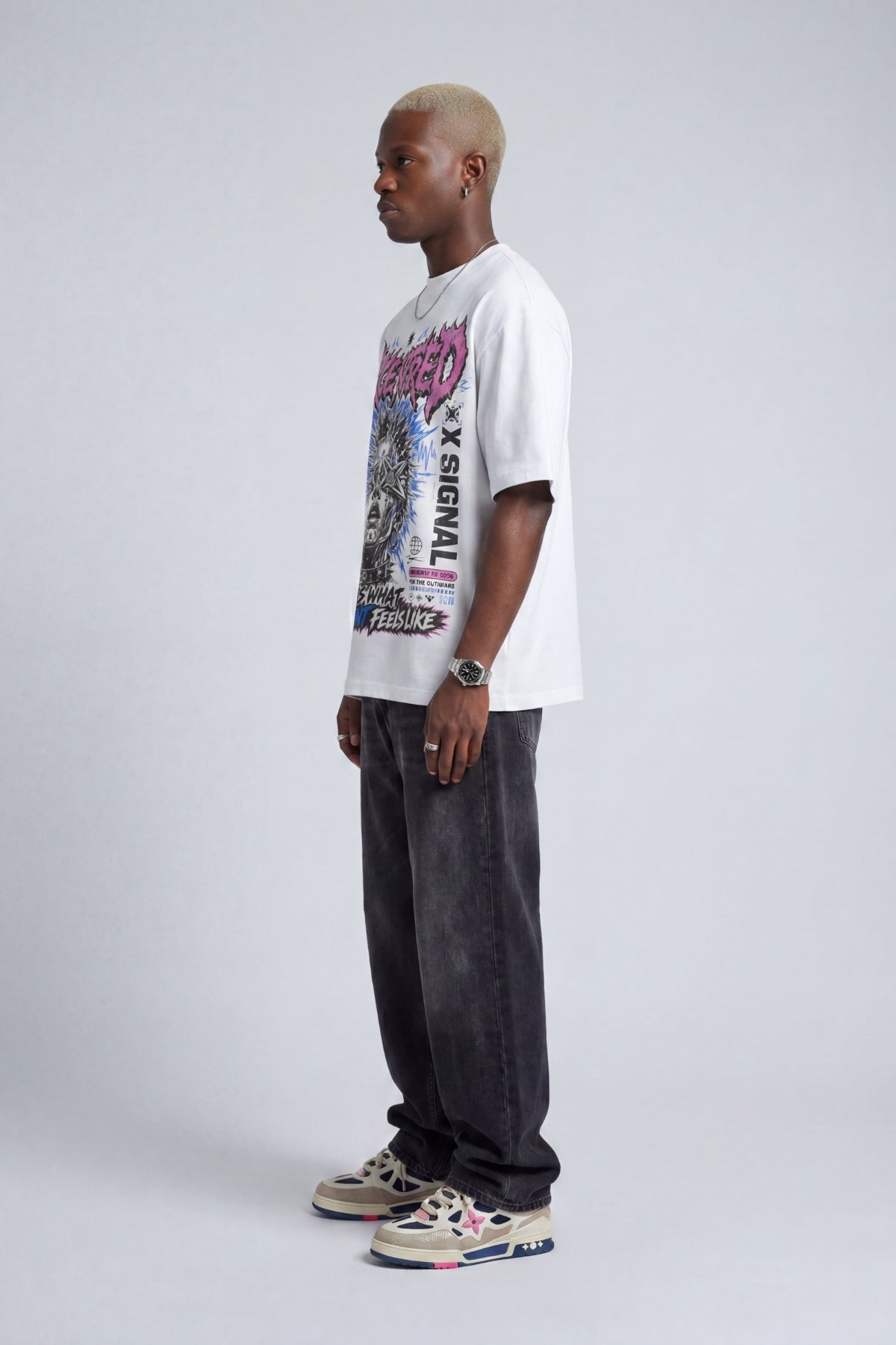 DIFFERENT T-SHIRT