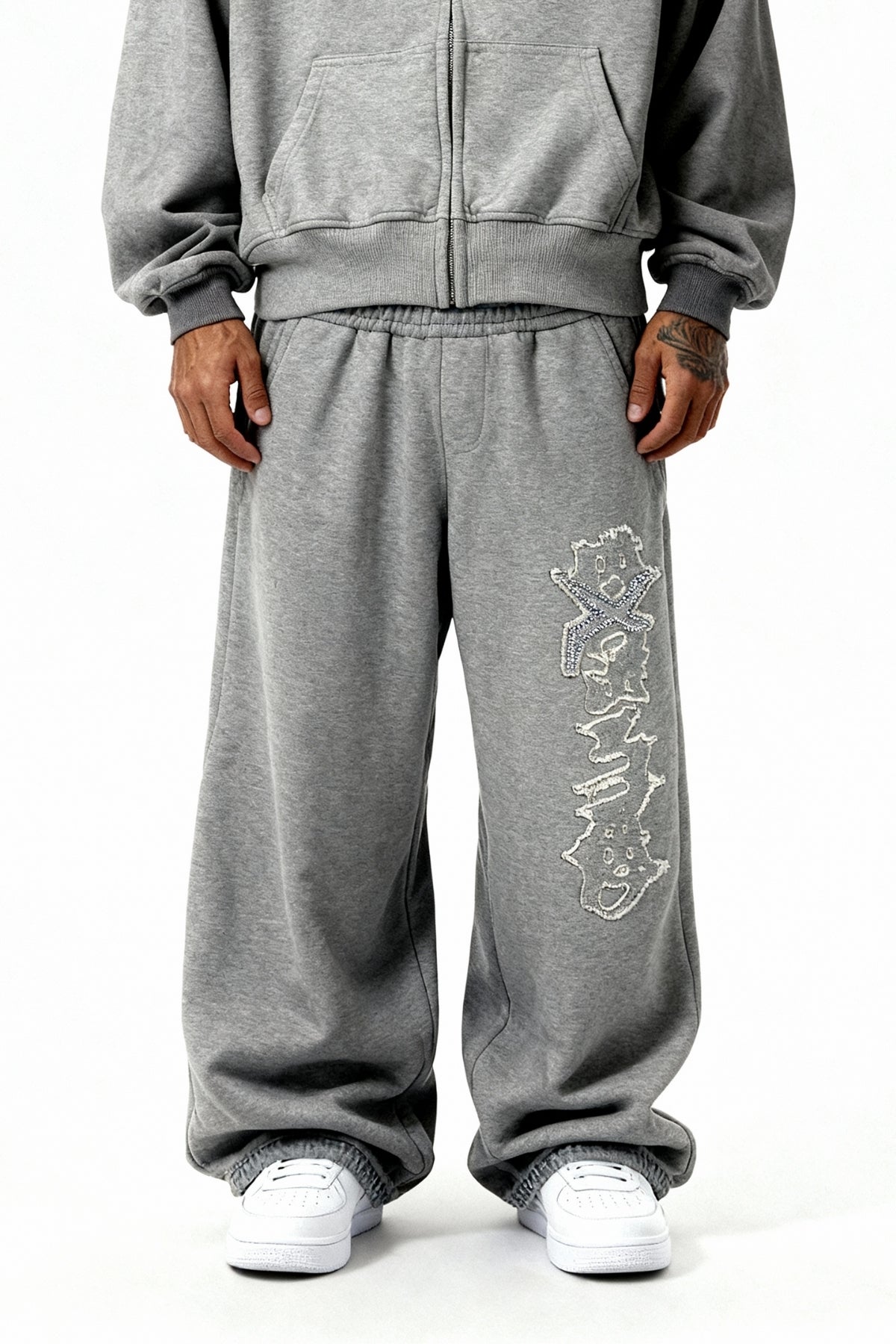 DISTRESSED JOGGER SMOKE GREY