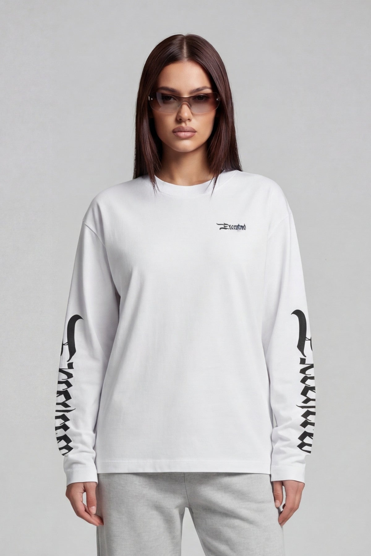 OLD ENGLISH LONGSLEEVE WHITE