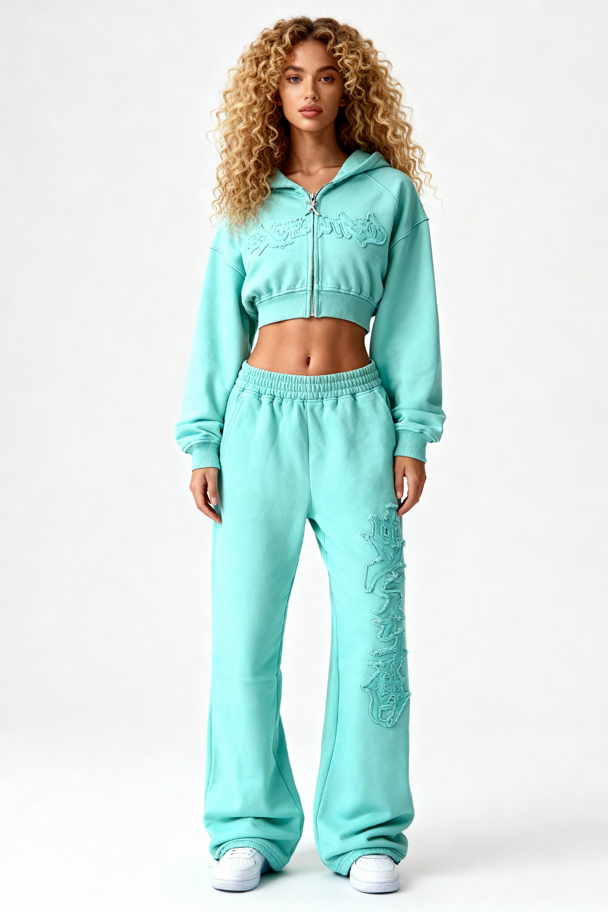DISTRESSED WOMEN SET CRYSTAL TIFFANY