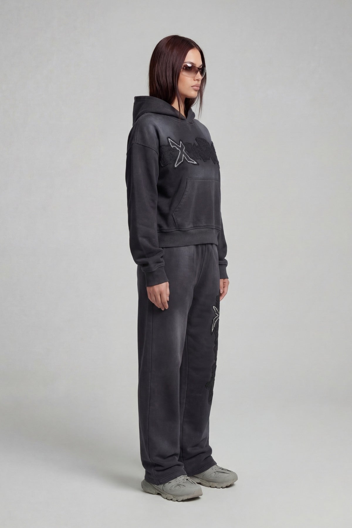 RHINESTONE HOODIE CARBON BLACK