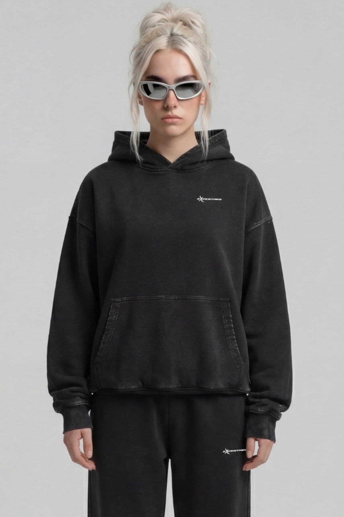 BASIC HOODIE