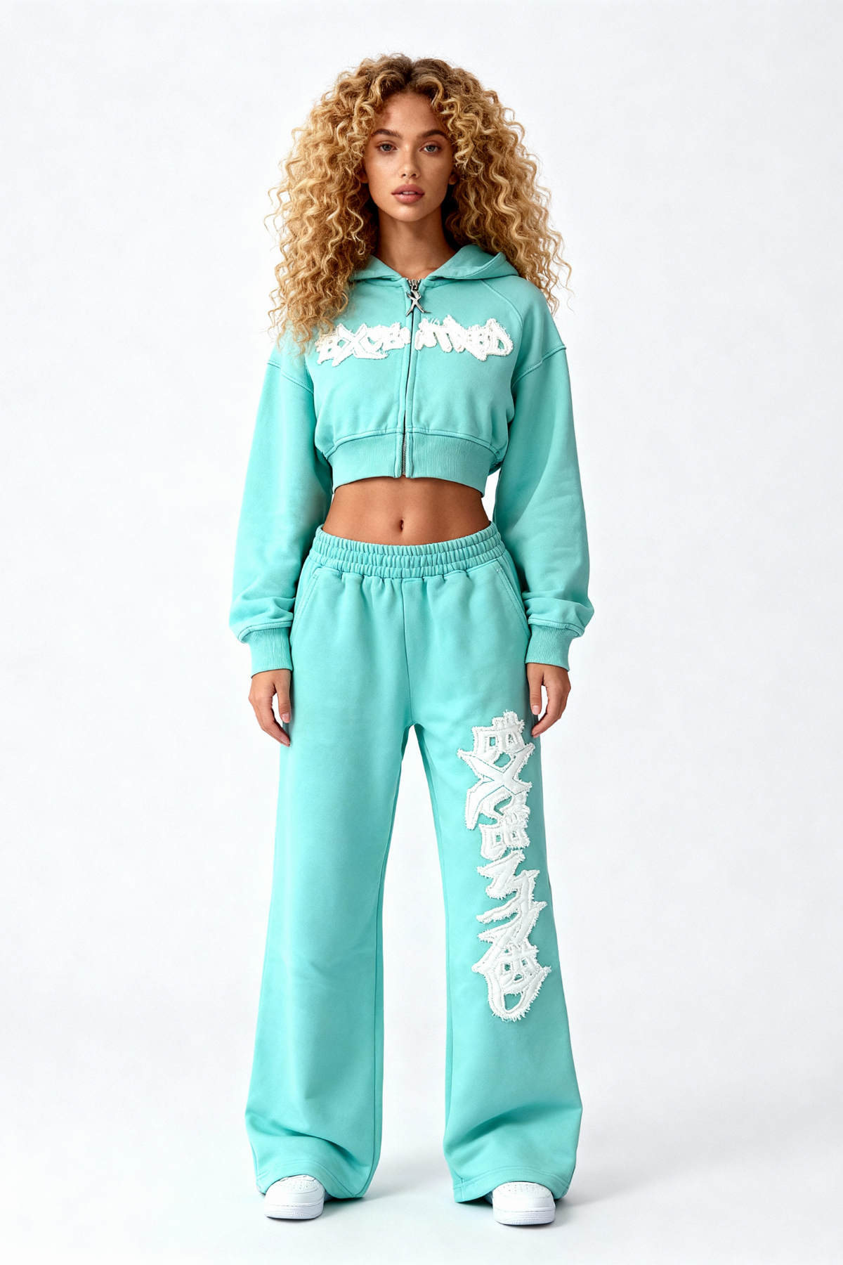 DISTRESSED WOMEN SET CRYSTAL TIFFANY