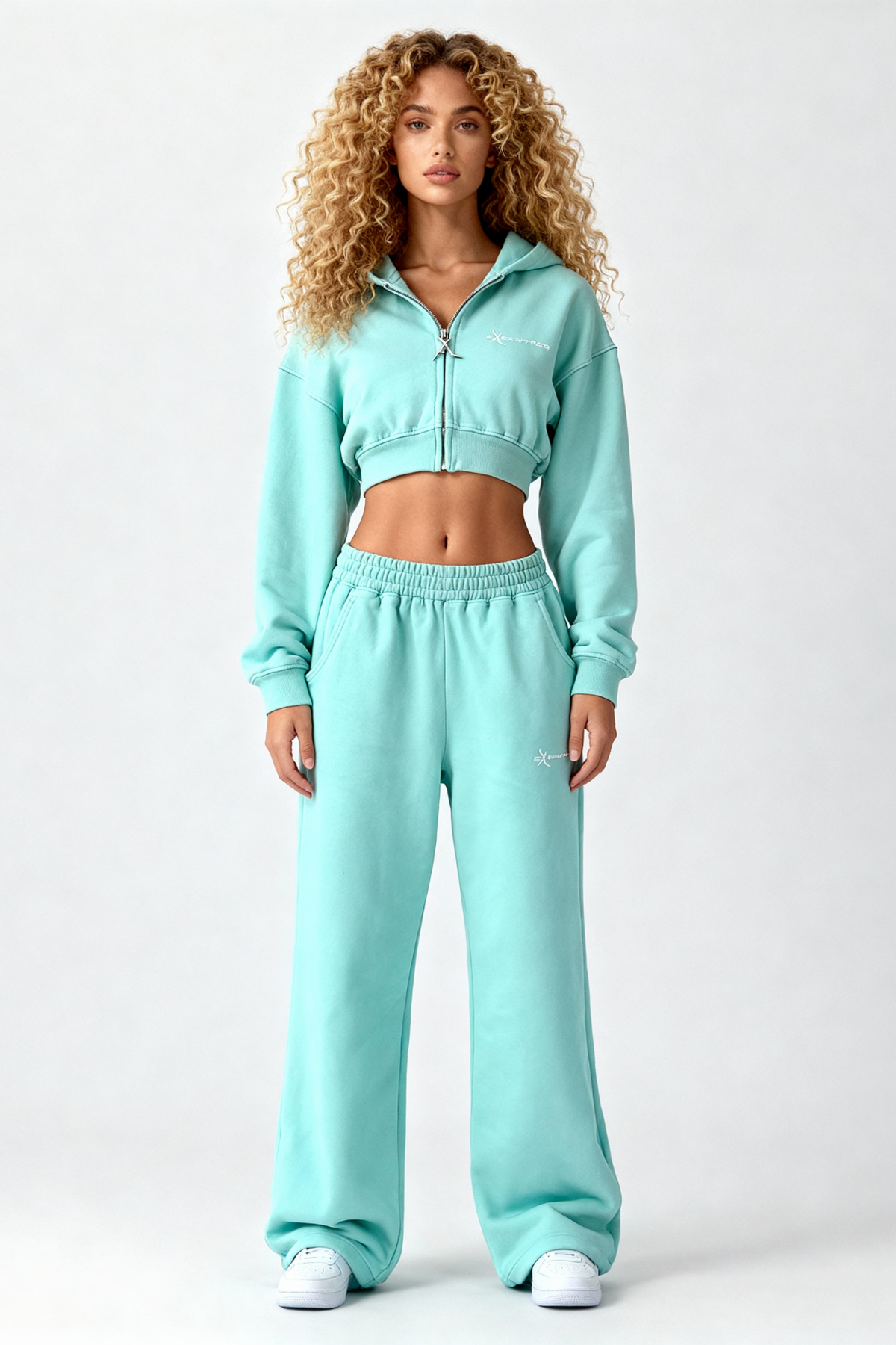 WMNS JOGGER CRYSTAL TIFFANY