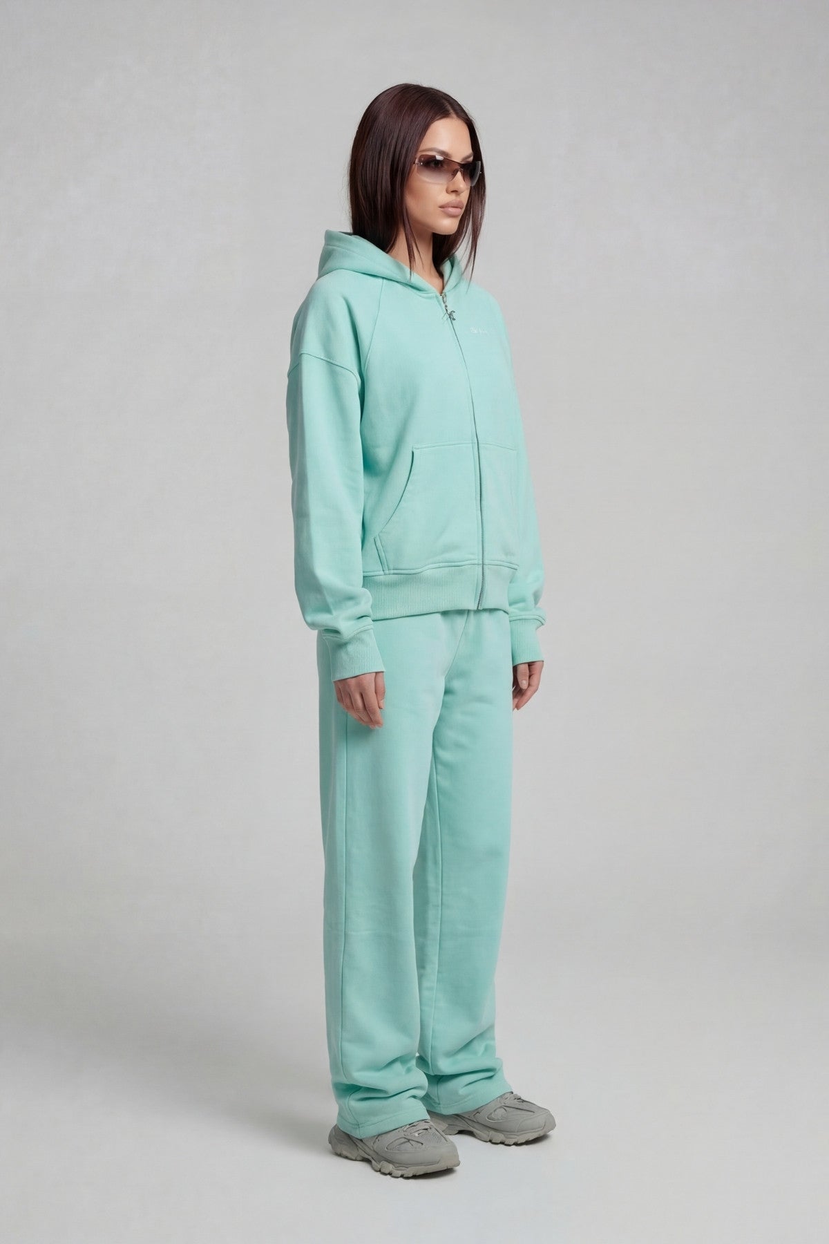 DISTRESSED ZIP HOODIE CRYSTAL TIFFANY