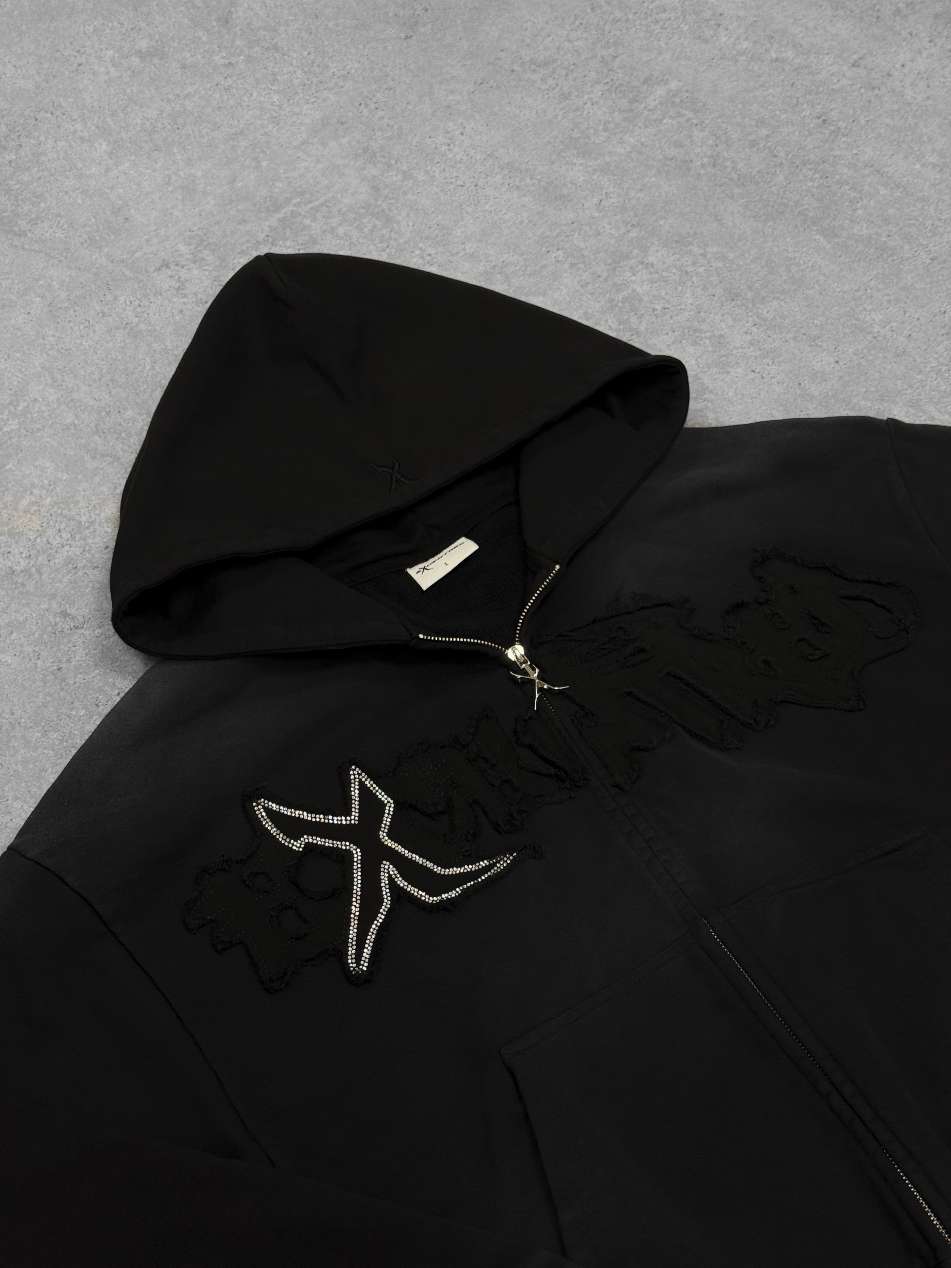 BLACK ZIP HOODIE