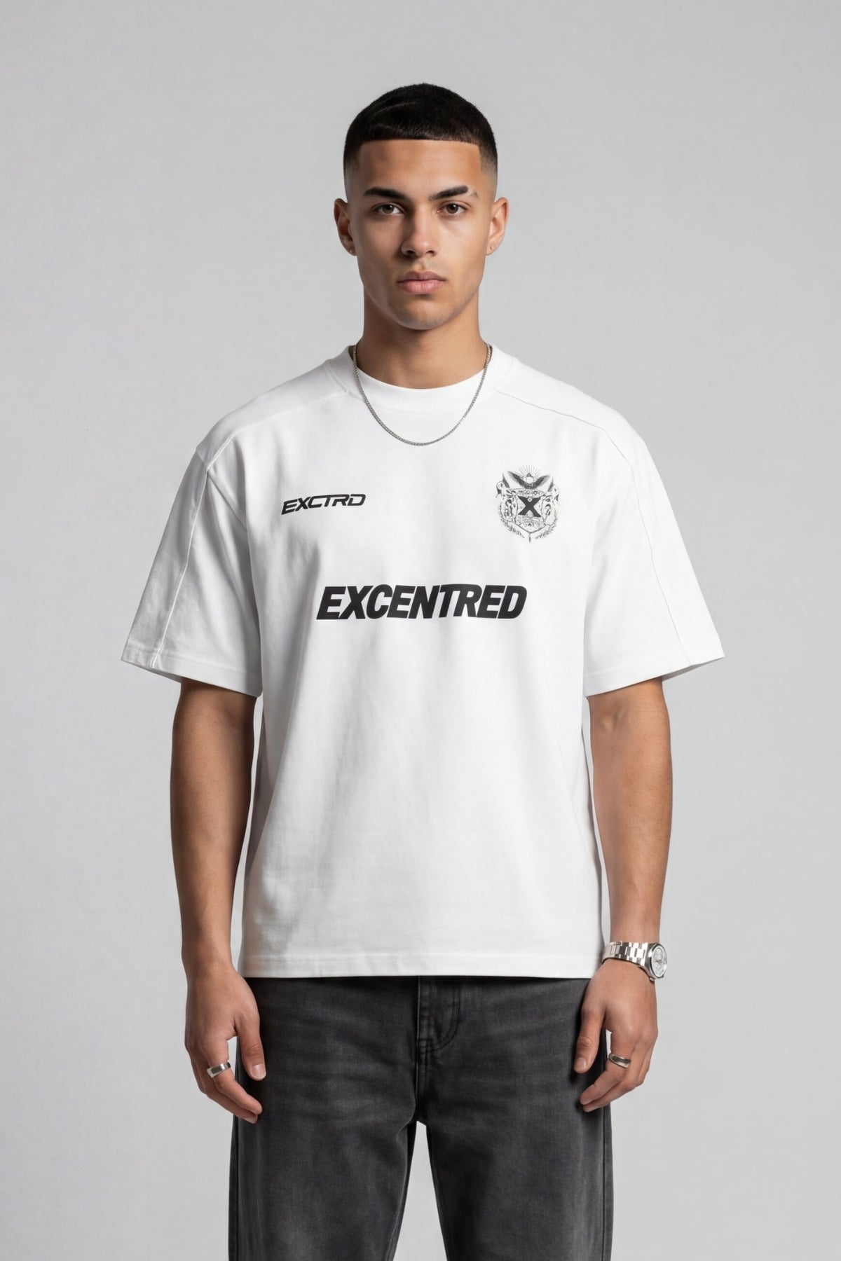 WHITE EMBLEM T-SHIRT