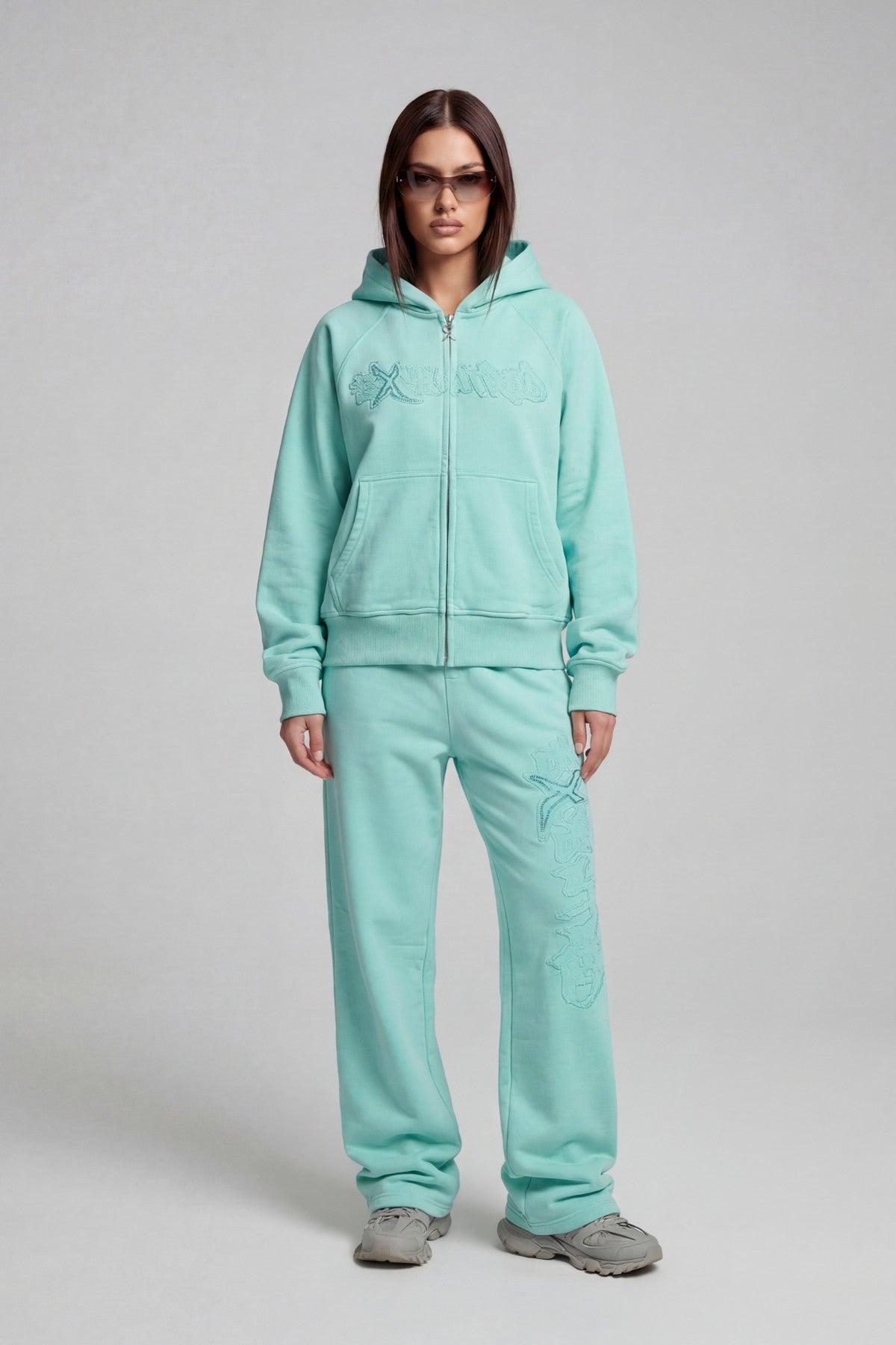 DISTRESSED ZIP HOODIE CRYSTAL TIFFANY