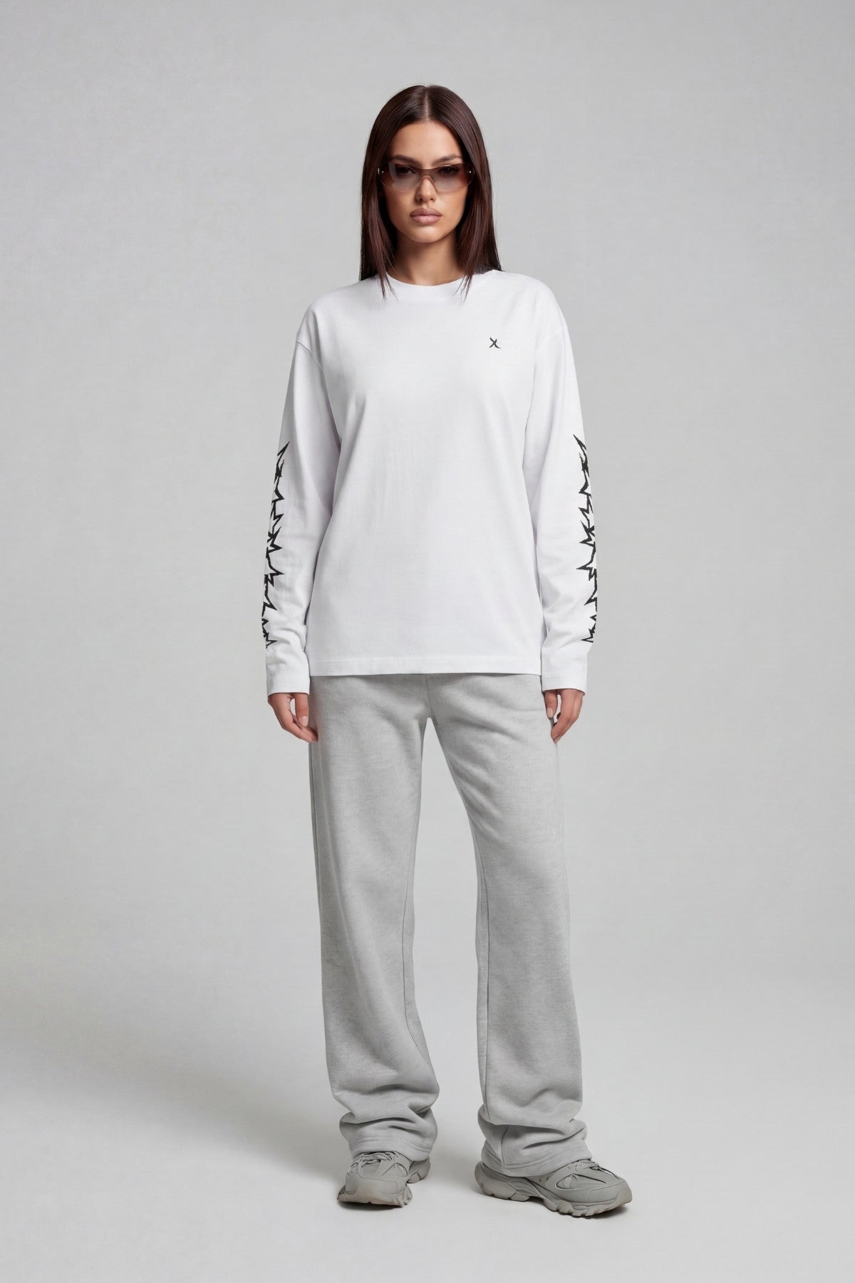 STARBURST LONGSLEEVE WHITE