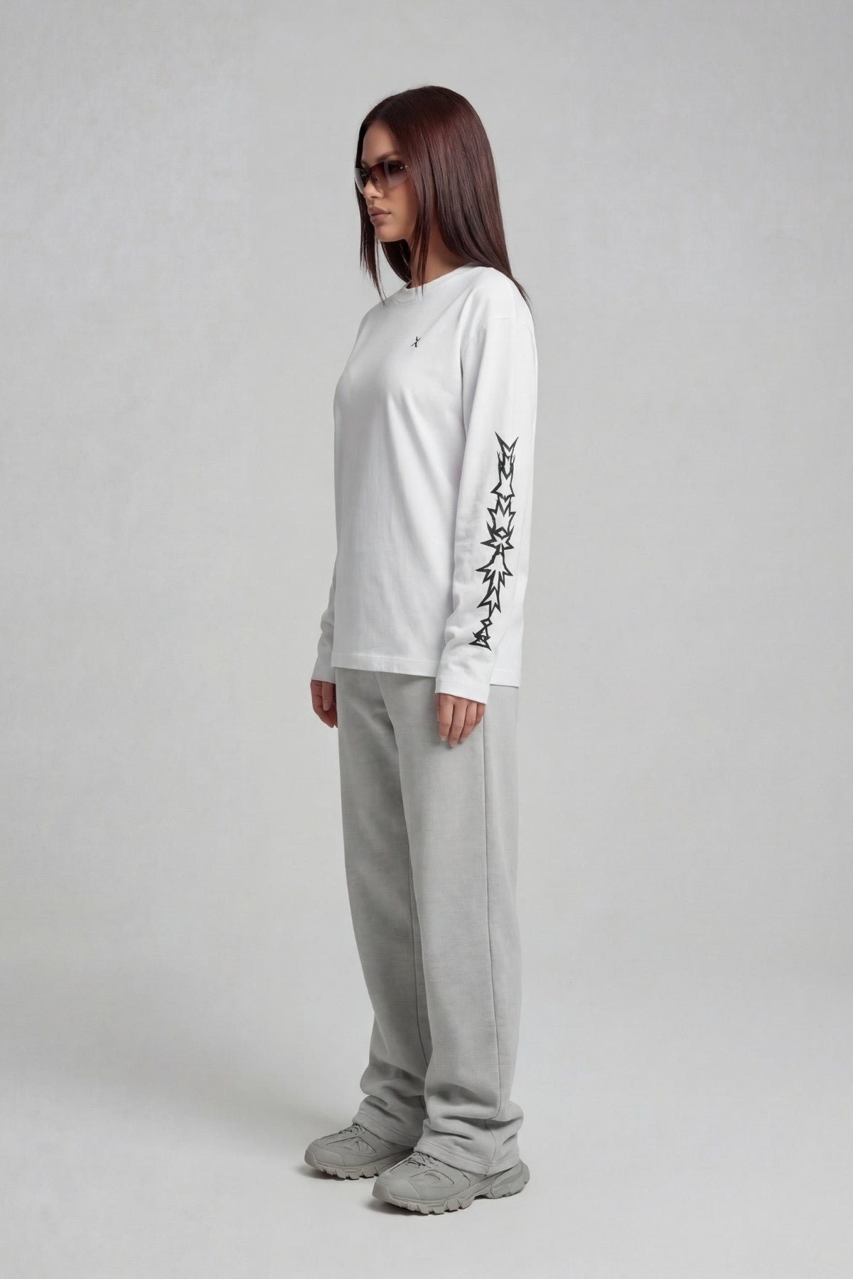 STARBURST LONGSLEEVE WHITE