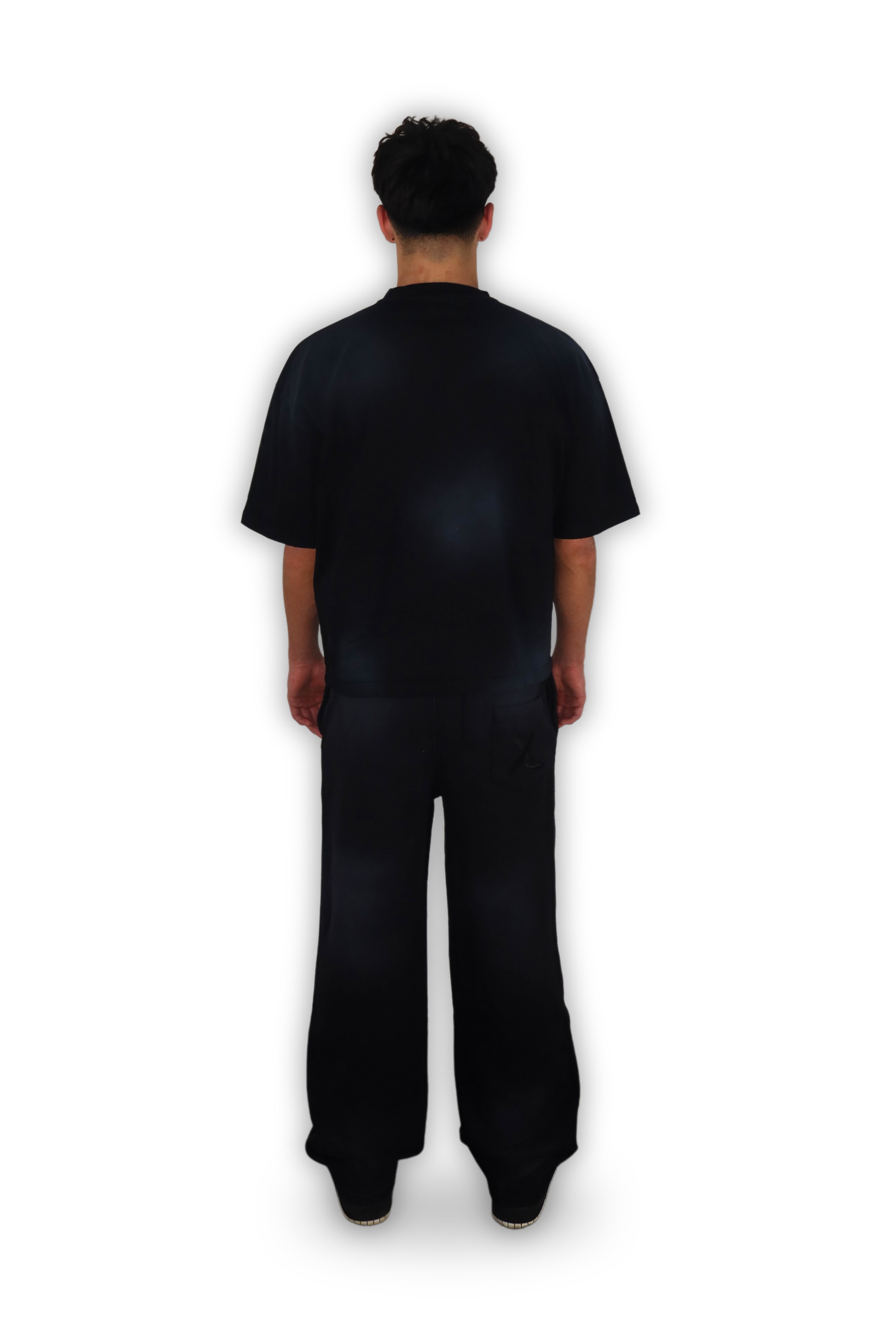 BLACK T-SHIRT