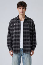 BLACK SPLATTER PLAID FLANNEL